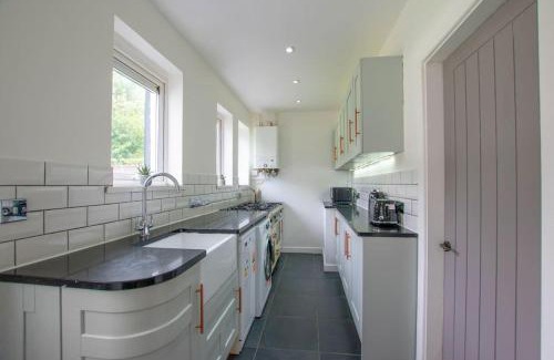Canton House | Sophisticated Home with Beautiful & Large Garden