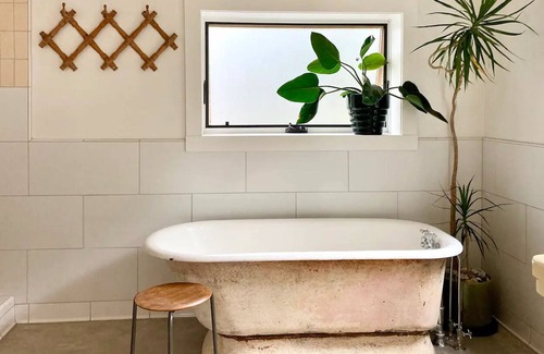 Fetters Hot Springs-Agua Caliente Apartment | Sophisticated Sonoma Studio - minutes to vineyards and Sonoma Square