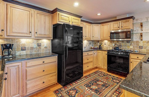 Sapphire House | Soquilla Lakefront Home: Private Dock w/Kayaks, Stunning Views, Dog Friendly