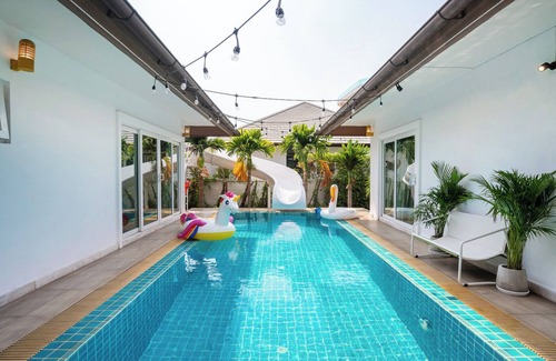 Pong Villa | Sorrento Pool Villa Bang Lamung Pattaya