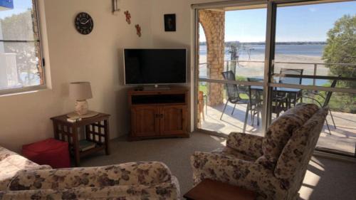 Golden Beach Apartment | Sorrento Unit 5