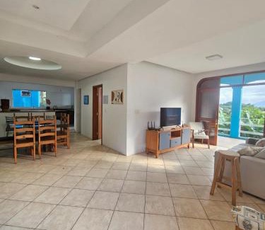 Caiacanga Apartment | Sossego, Linda vista, praia 400mts e home-office