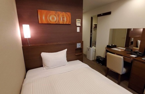 Totsuka Hotel | Sotetsu Fresa Inn Yokohama Totsuka