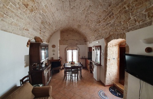 Sammichele di Bari Apartment | Sotto L'arco House