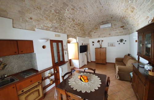 Sammichele di Bari Apartment | Sotto L'arco House