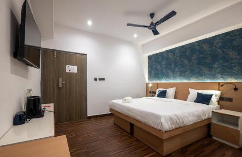 Varanasi Nagar Nigam Hotel | Soulful Ghat By Fracspace