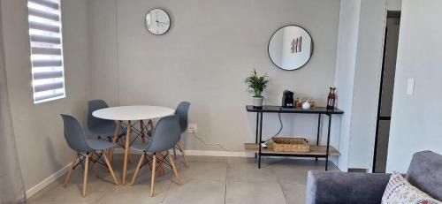 Bloubergstrand Apartment | Sound of the surf