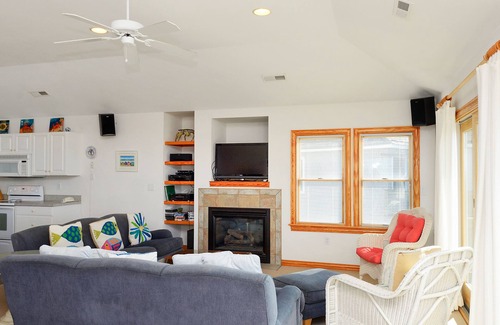 Duck House | Soundfront home with private pier and dock with perfect sunset views.