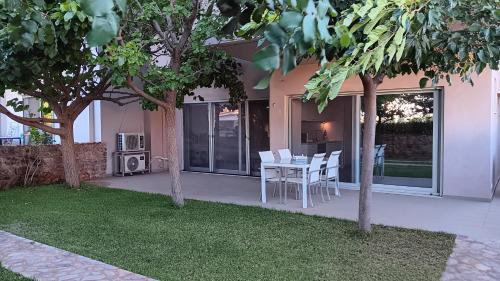 Charakas Apartment | Sounion Green Retreat