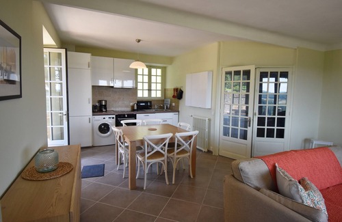 Domme House | Sous le Tilleul - Unique holiday property set IN the famous bastide of Domme