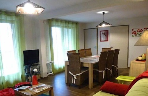 Sers Apartment | South apartment with terrace and garage