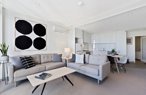 South Brisbane Apartment | South bank serviced apartments