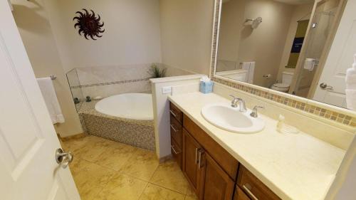 Seven Mile Beach Apartment | South Bay Beach Club #20 - 4 Bedroom 4 Bathroom Unit