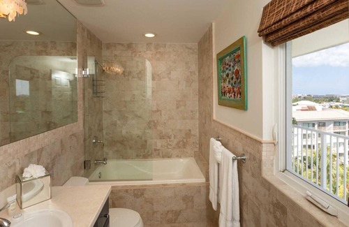 Seven Mile Beach Condo | South Bay Beach Club - Beachfront Penthouses
