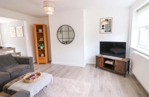 Blyth House | South Beach Coastal Cottage