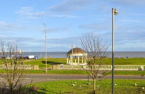 Blyth House | South Beach View