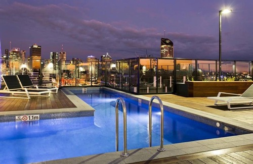 South Brisbane Apartment | South Brisbane Funky 1 BED Parking Qsb027-18