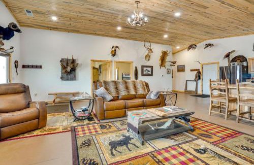 Fedora House | South Dakota Nature Getaway with Hot Tub