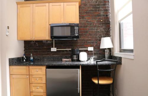 Columbus Apartment | South End Studio Perfect for Work Travel #26