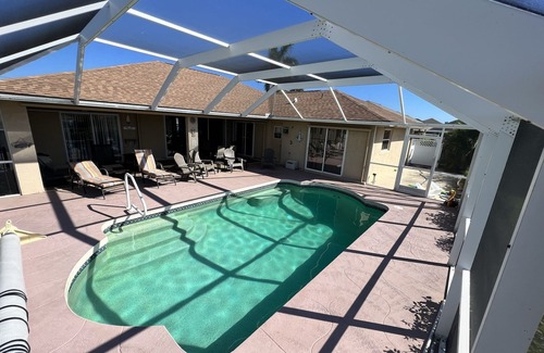 White Marsh Villa | South Facing on the water, Watch the beautiful sunrises & stunning sunsets!