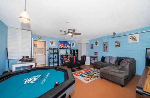 Seasons House | South Facing Pool with Stunning Lake View - Family Friendly Home - Nr Disney