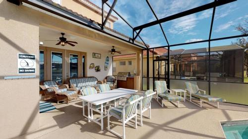 Bellavida House | South Facing Private Pool with Lake View - Bella Vida Resort - Nr Disney