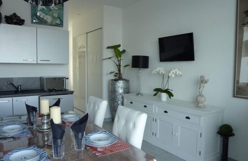 Saint-Gilles-Croix-de-Vie Apartment | South-facing apartment with view over the sea, beach, dune, harbour and channel
