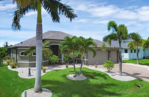 South Gulf Cove House | South Gulf Cove 3 Bedroom Canal Pool Home