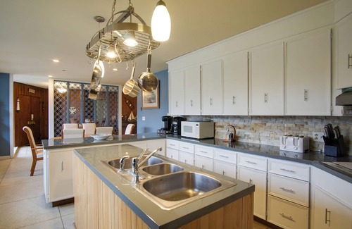 South Haven House | South Haven Home ~ 1 Mi to Lake Michigan!