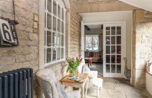 Stow-on-the-Wold House | South Hill Farmhouse