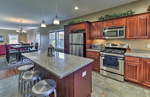 Kingston House | South Kingstown Duplex - Located on URI Campus!