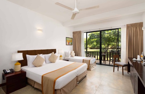 Kathaluwa Hotel | South Lake Resort Koggala