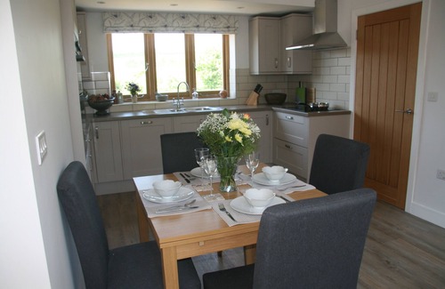 South Milton House | South Milton.Stunning New Stone cottage close to beautiful beaches