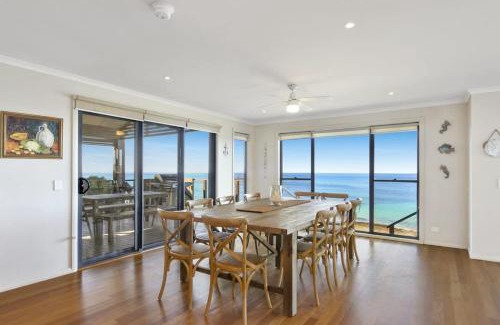 Ulladulla House | South Pacific Beach House - direct beach access