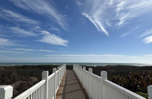 The Shores Condo | South Padre Island Condo 2nd fl SpaceX view, bay sunset view,
