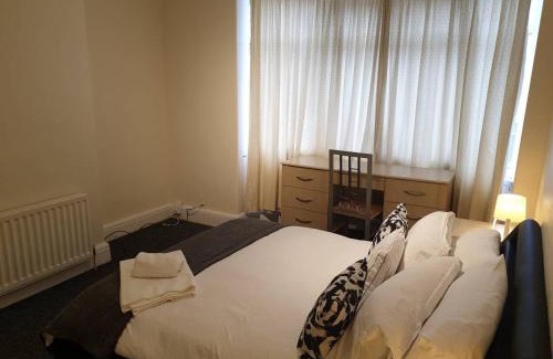 South Shields Apartment | South Shield's Emerald 2 Bed Apartment