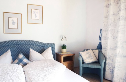 Silandro Apartment | South Tyrol Apartments Haus Maria in Schlanders Vinschgau. with brine bath