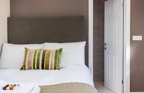Church End Apartment | South Woodford 2 Bed En-Suite House