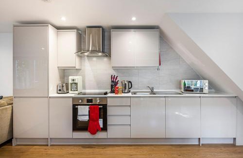 Church End Apartment | South Woodford 2 Bed En-Suite House