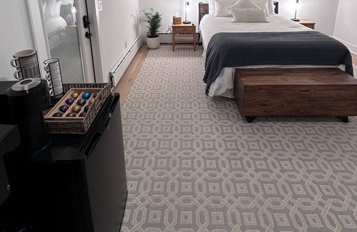 Southampton Apartment | Southampton Village Ensuite