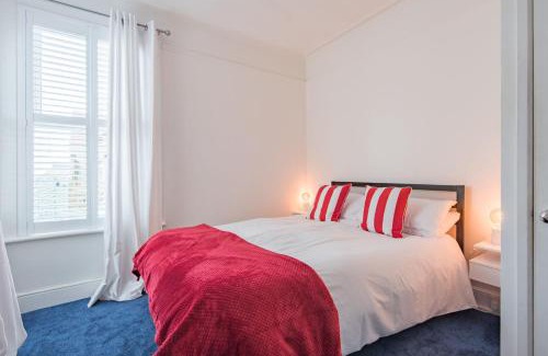 Hythe House | Southbeach by Bloom Stays