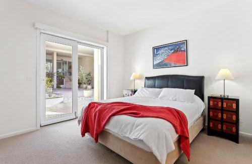 Narooma Apartment | Southbound@theWharf