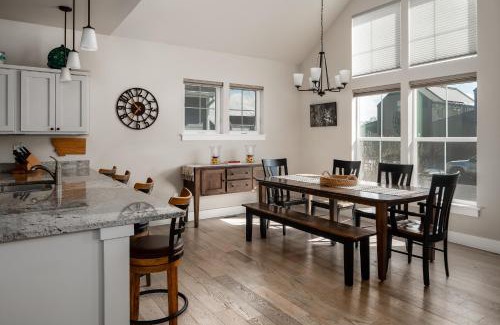 Bozeman House | Southbridge Cottage: Cozy and Modern Home