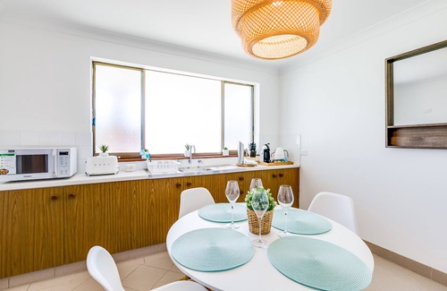 Vincentia Apartment | Southern Belle Jervis Bay. 2 minutes walk to Beach