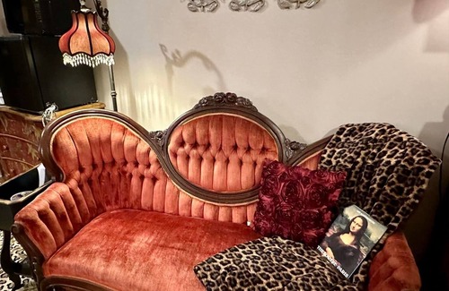Stanardsville House | Southern Belle Rm. 101