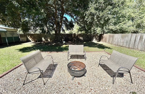Eastpoint House | Southern Breeze pet friendly with fenced yard