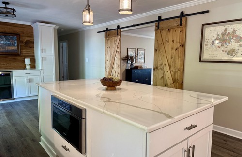Thomasville House | Southern Charm Home: Pool + Fireplace + Large Yard