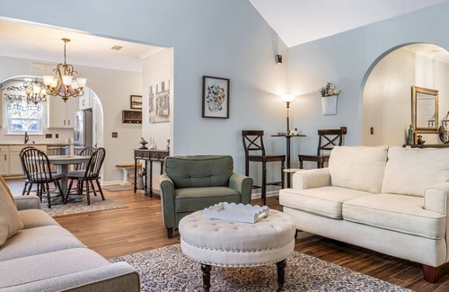 Foley House | Southern Charm Retreat – Relax & Unwind!