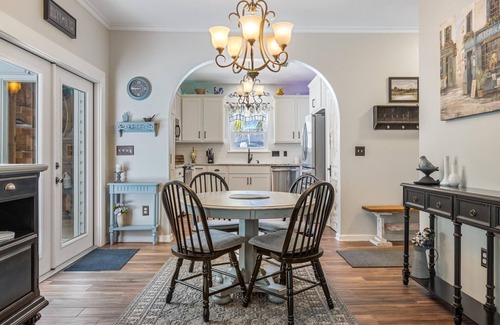 Foley House | Southern Charm Retreat – Relax & Unwind!