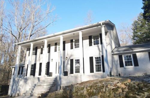 Southwestern House | Southern Collective Sleeps8! Airport-beltline